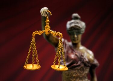 「善か悪か」は、あなたをシアワセから遠ざける